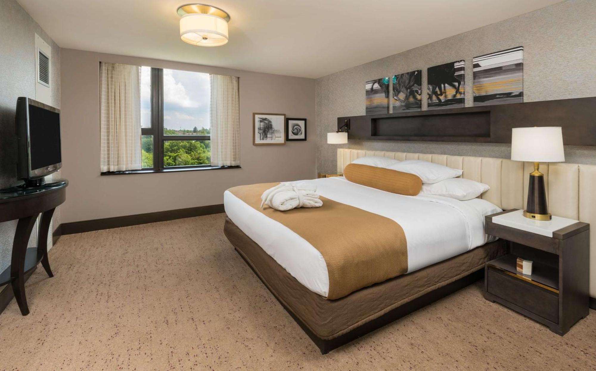 Отель The Saratoga Hilton Саратога-Спрингс Экстерьер фото